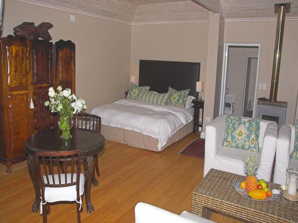 Singing Kettle Beach Lodge - Bedroom3